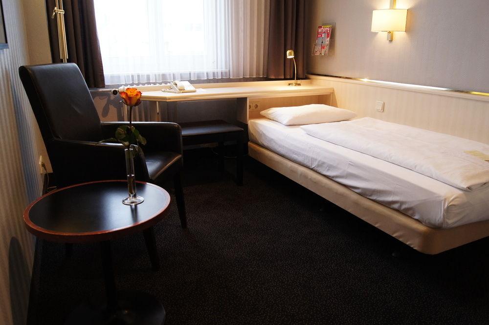 Berlin Plaza Hotel Am Kurfuerstendamm Ngoại thất bức ảnh