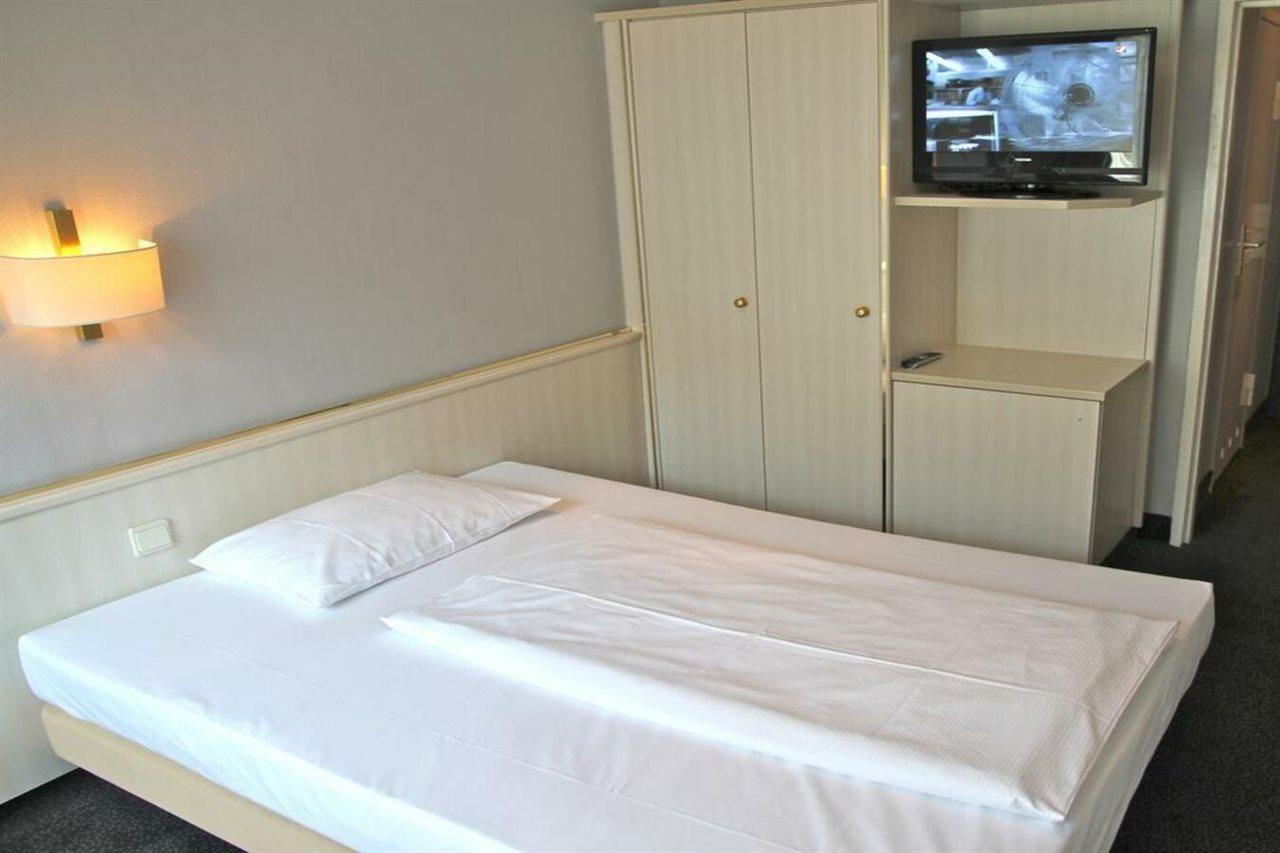 Berlin Plaza Hotel Am Kurfuerstendamm Ngoại thất bức ảnh