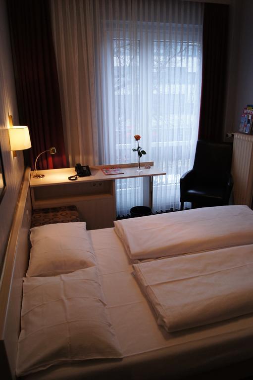 Berlin Plaza Hotel Am Kurfuerstendamm Phòng bức ảnh