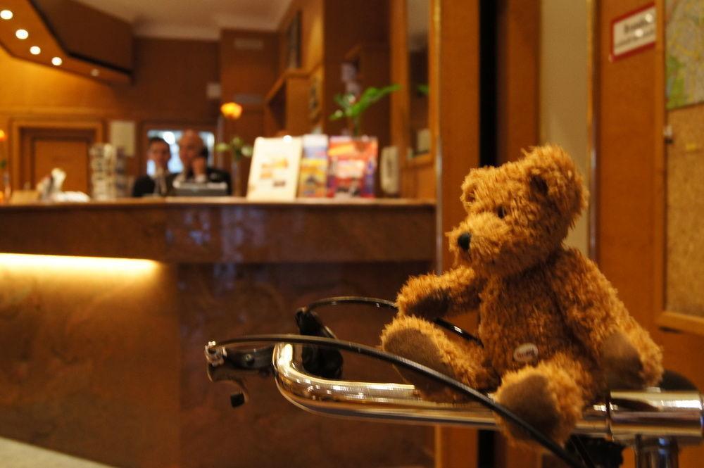 Berlin Plaza Hotel Am Kurfuerstendamm Ngoại thất bức ảnh