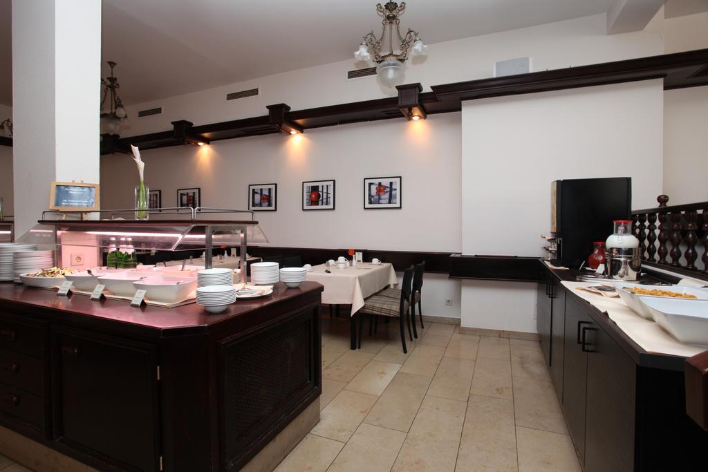 Berlin Plaza Hotel Am Kurfuerstendamm Ngoại thất bức ảnh
