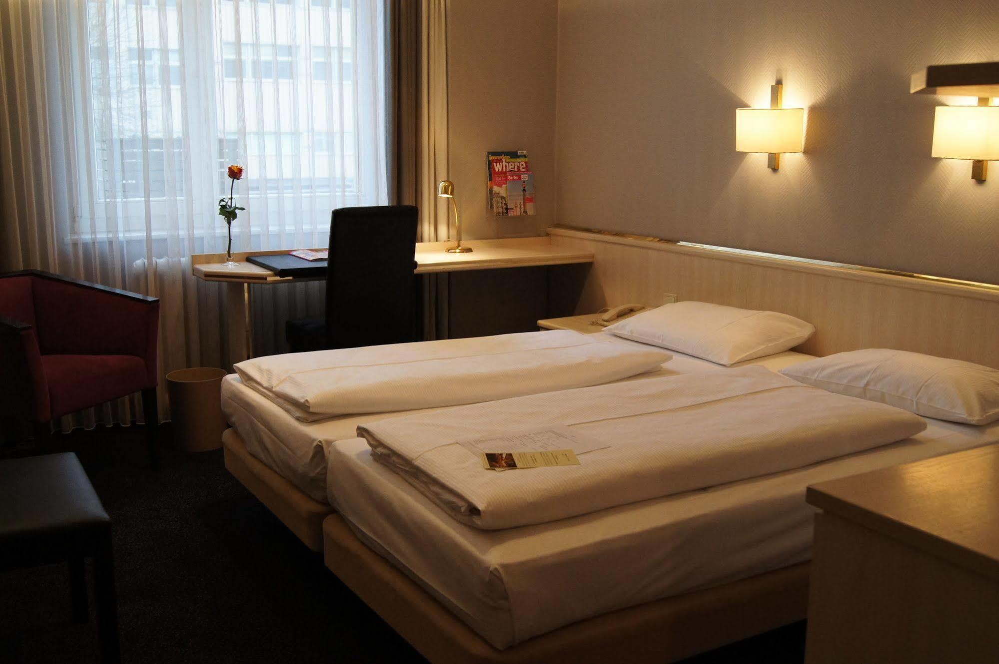 Berlin Plaza Hotel Am Kurfuerstendamm Ngoại thất bức ảnh